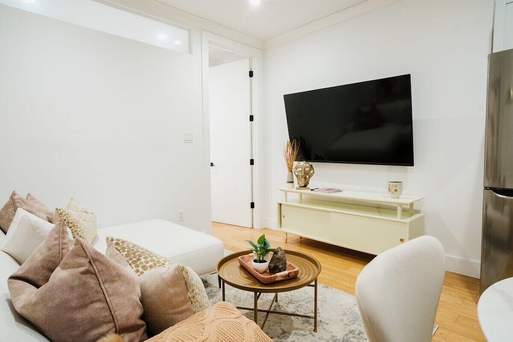 1288 UES Apartments
