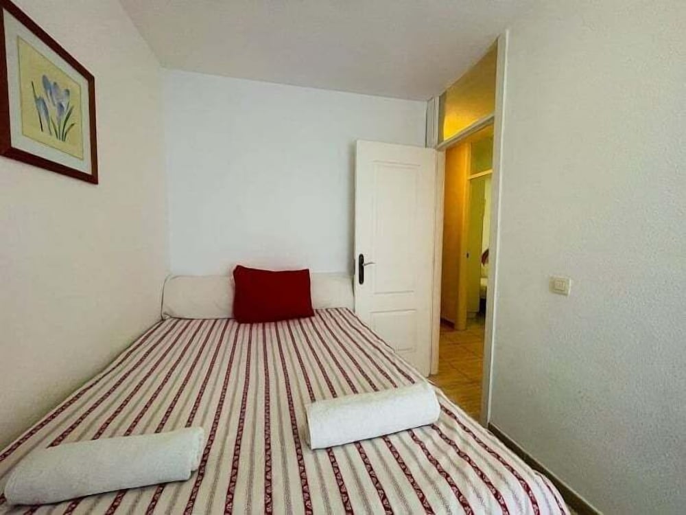 Family Apartment 3BR Communal Pool Kids Park