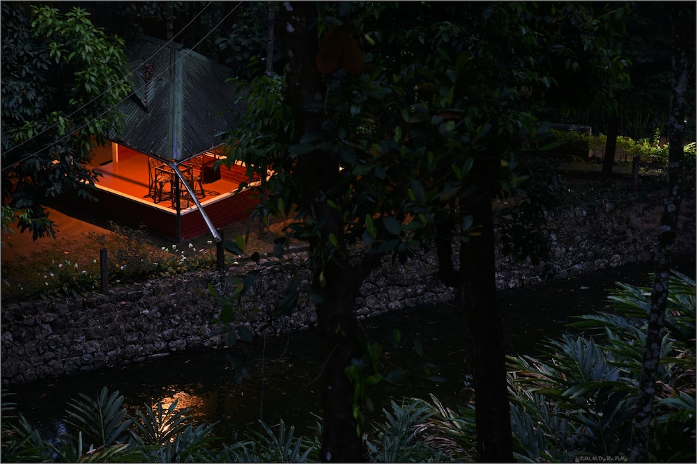 Glenmore Resorts