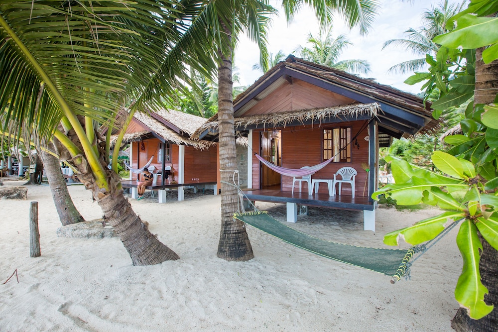 Bottle Beach 1 Resort