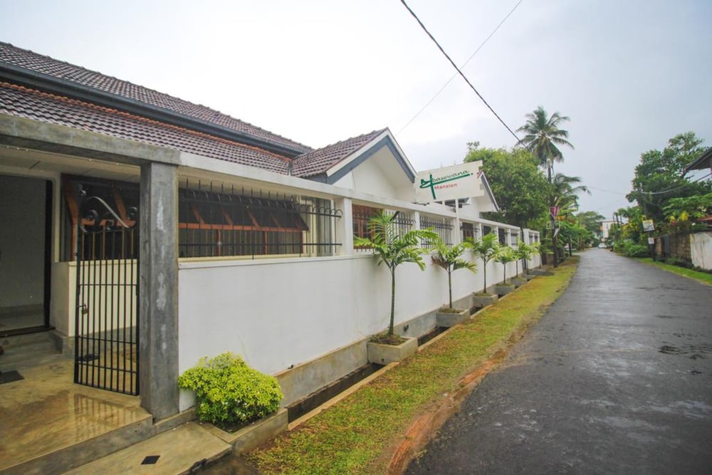 Ambasewana Mansion