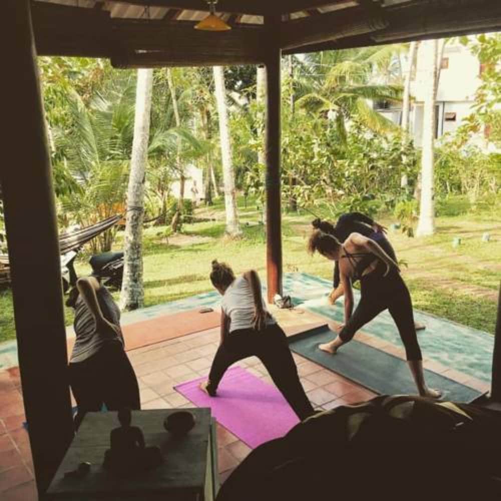 Surf & Yoga Mirissa