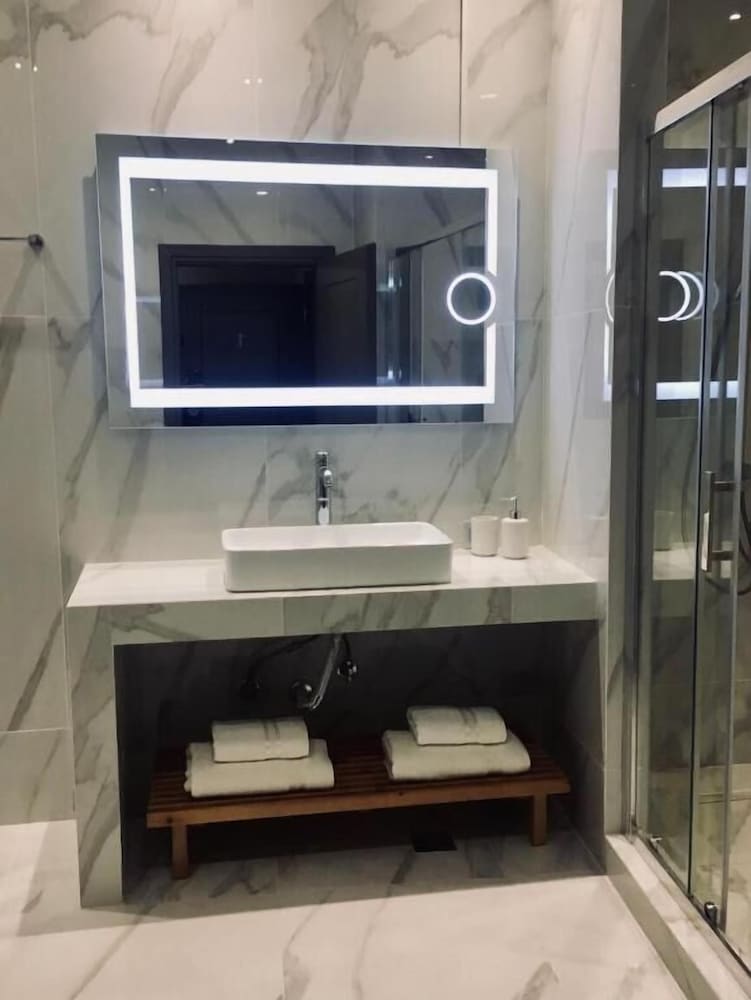 Metis Athens Suites