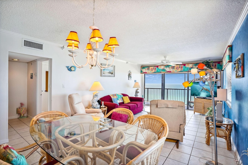 Ocean Sands 1-708