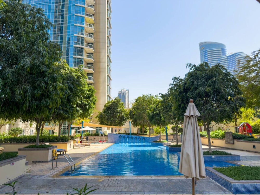 Durrani Homes - Grand 5BR besides Burj khalifa and Fountain view