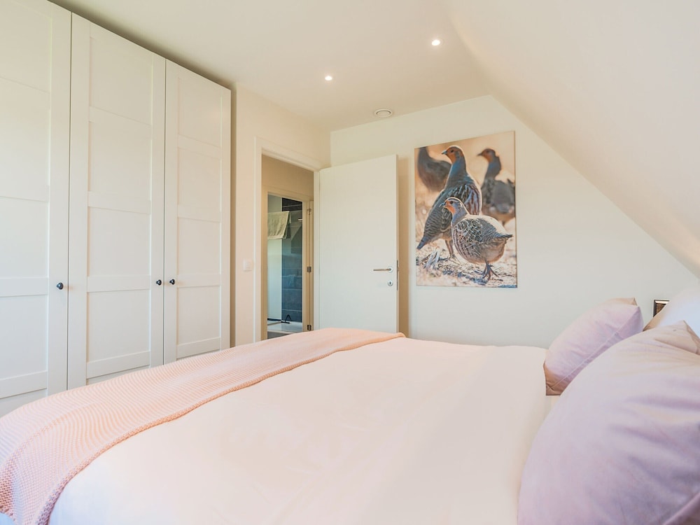 Chic Villa in Comines-warneton With Garden view 4