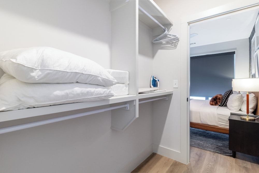 The Odyssey Apartments – by AvantStay Designer Stay in Midtown