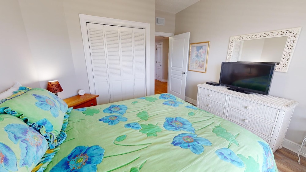 Bay View Villas 3 by Tybee Vacation Rentals