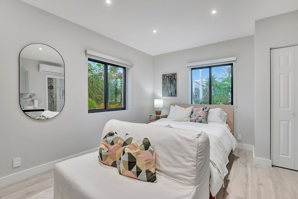 2922 Banyan Units view 2