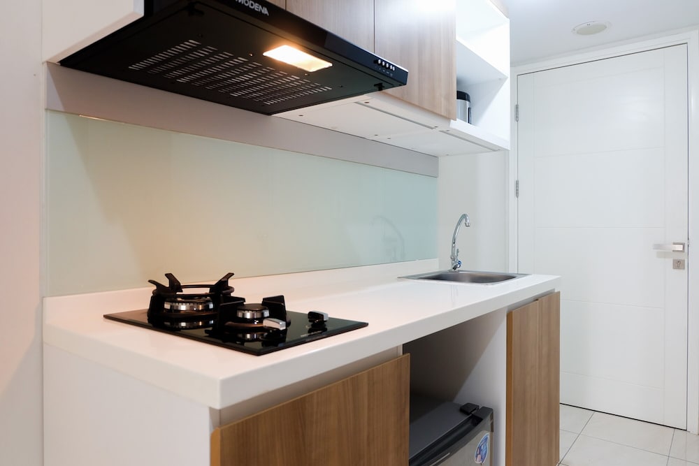 Comfy and Relaxing Studio at The Springlake Apartment view 5