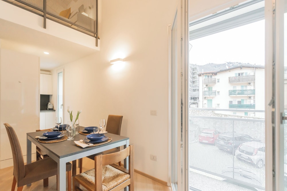 Borsieri Como Apartments with Parking by Rent all Como
