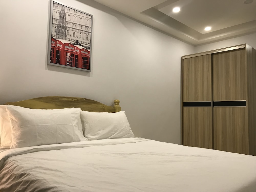 Umali Kayo at Megatower Residences II