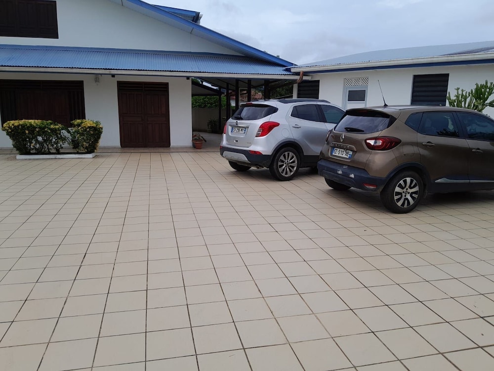 Hostel Toucan Suites Blue Wassai