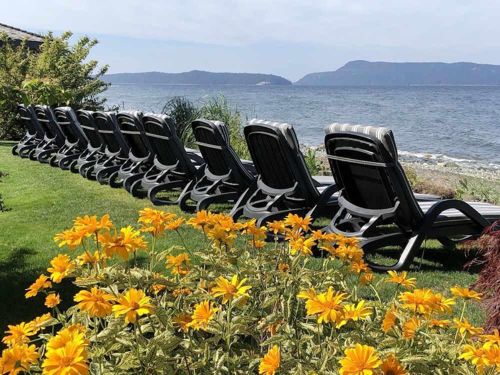 Qualicum Breeze Beach Resort