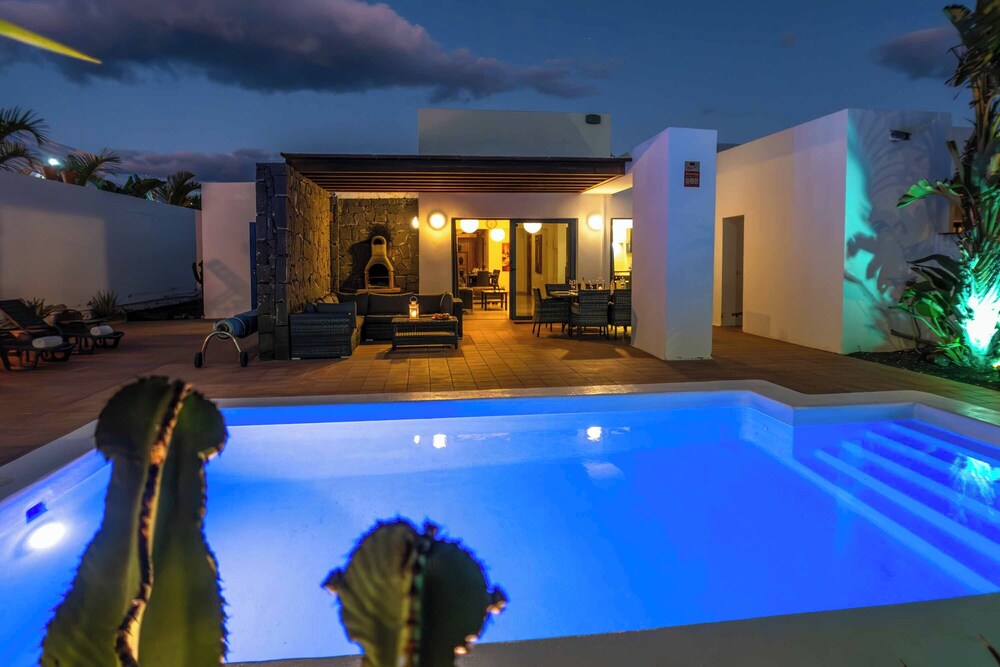 Villa Montana Roja