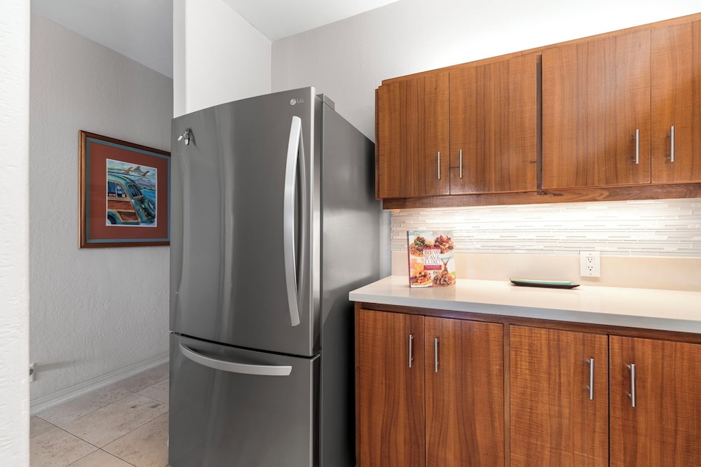 Oceanfront Kanaloa Condo - Pools, Hot Tubs & Sunset Views- Vrkcv