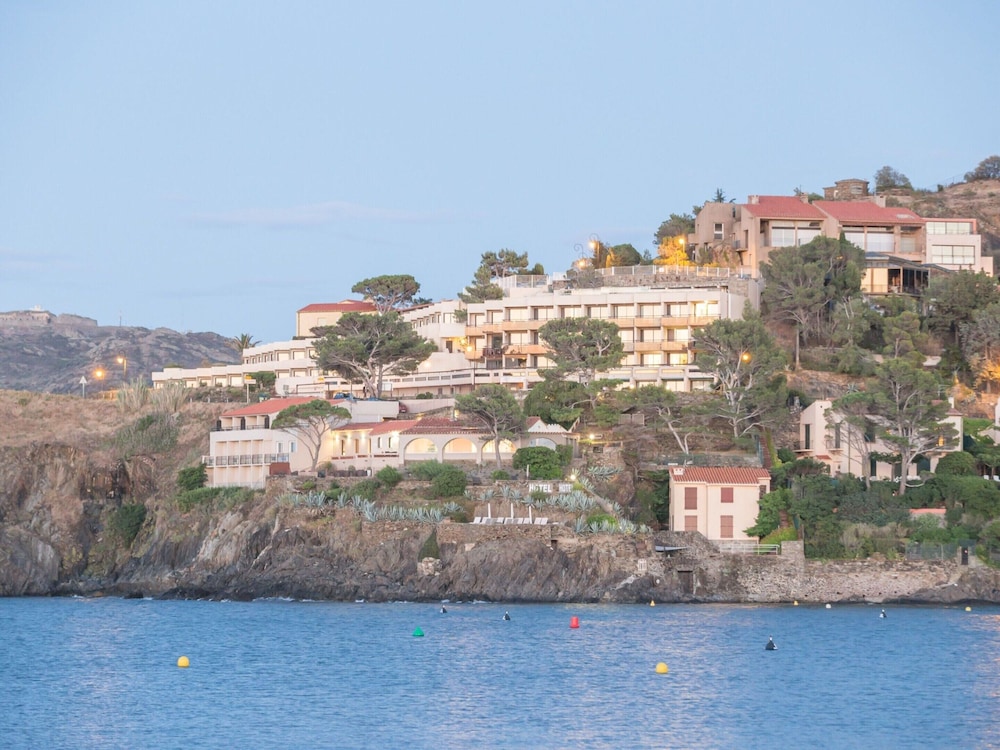 Apartment in Collioure With Stunning Sea Views