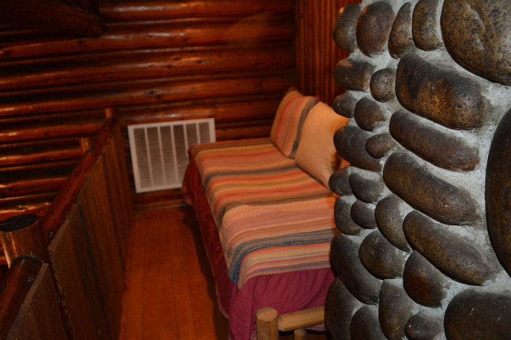 Copper Creek Inn at Mt Rainier
