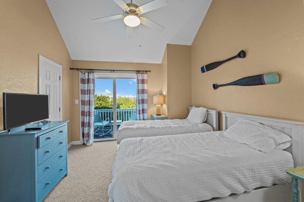 Cambridge Cove by KEES Vacations