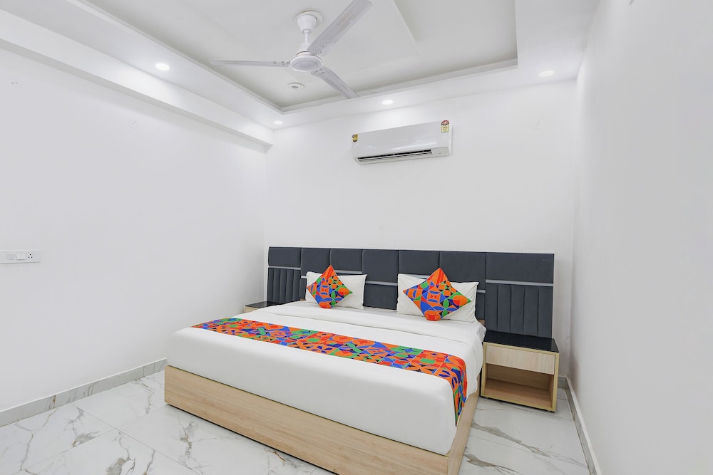Fabhotel Scorpion Inn