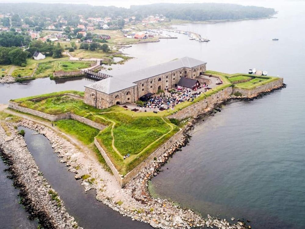 4 Star Holiday Home in Drottningskar