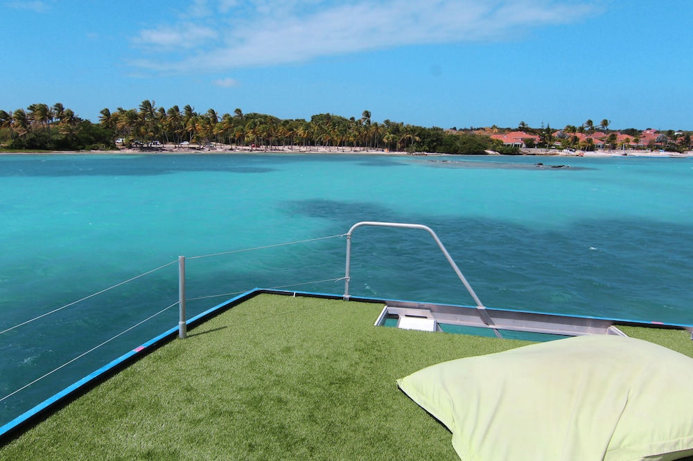 Aqua Lodge
