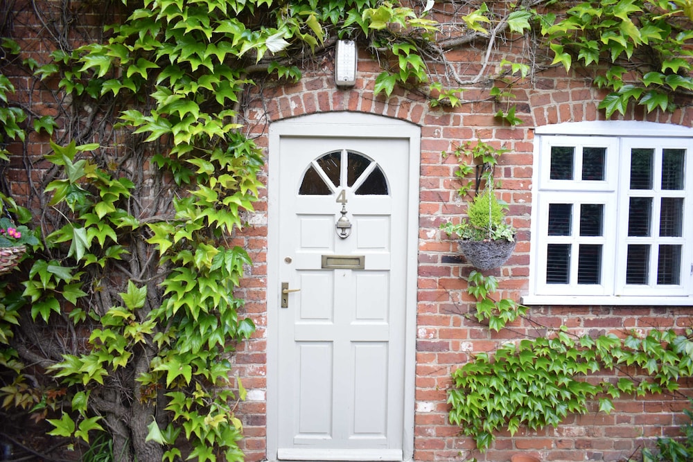 Glendower House Apartments
