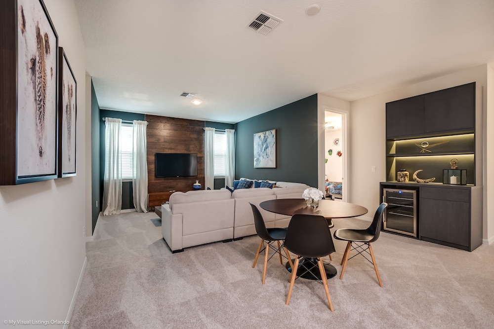 9 Bdrm 6,5 B Villa W Private Pool - Image 2