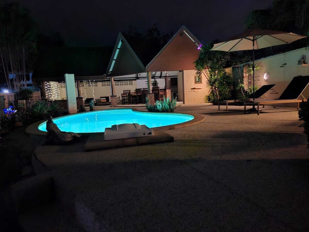 Mooni Sunshine Villa