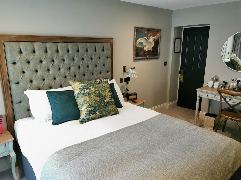 The Swan Inn view 3