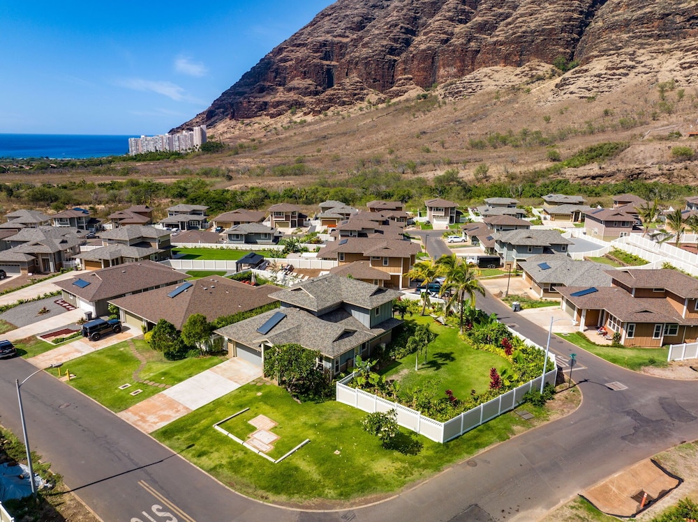 @ Marbella Lane - Pōmaika'i Ocean Love Paradise