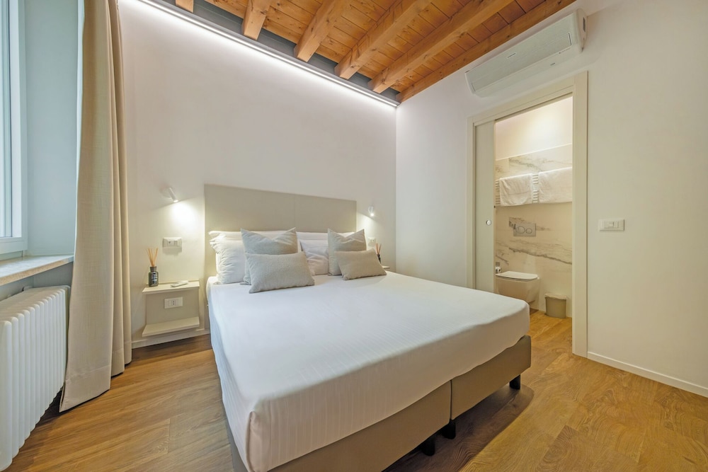 ApartmentsArena - Mustacchi Rooms