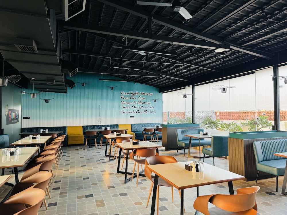 Food & Beverage