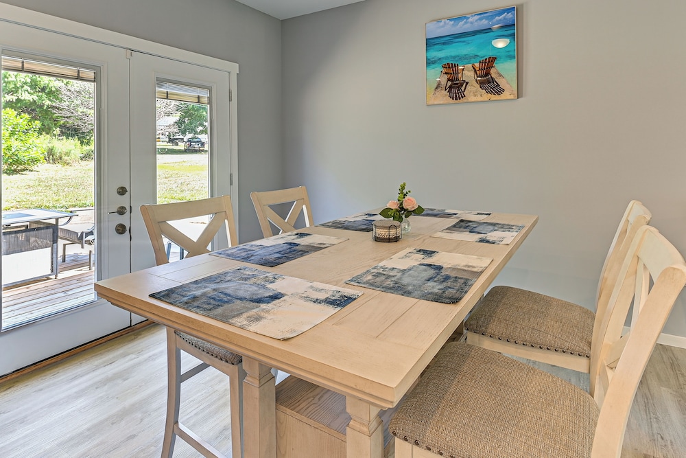 2 Mi to Marina & Lake Cumberland! Newly Built Home