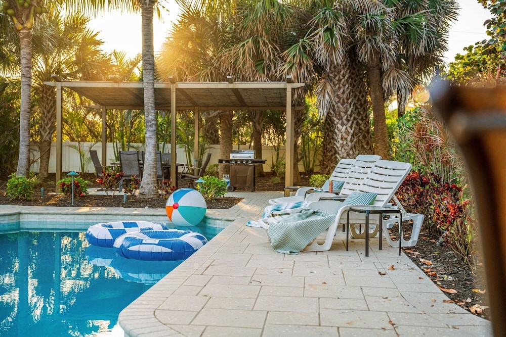 3435 S Highway A1A