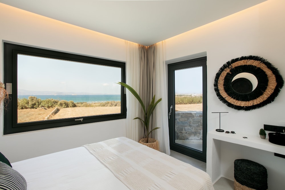 Villa Anamnisis With 5 Bedrooms and 5 5 Bathrooms