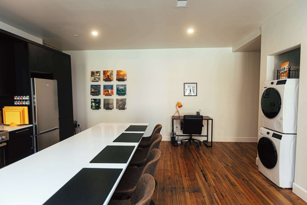 Loft 302 - The William - Sunlit - Above Carrigans
