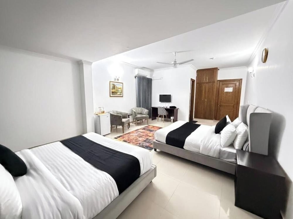 Rhodium Hotel ONE