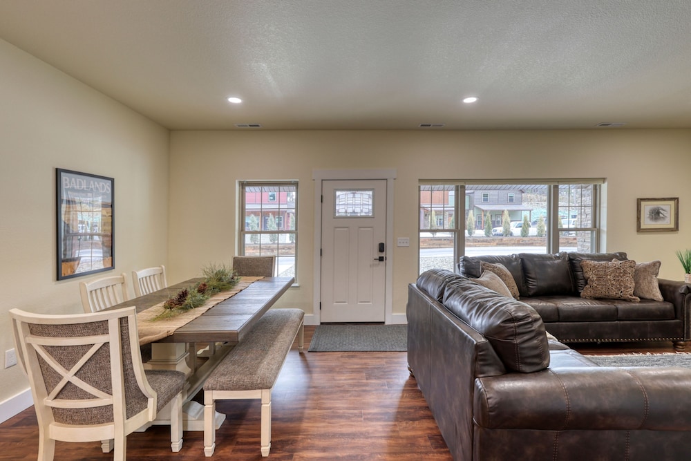 Badlands Retreat Cozy Condo Modern Amenities