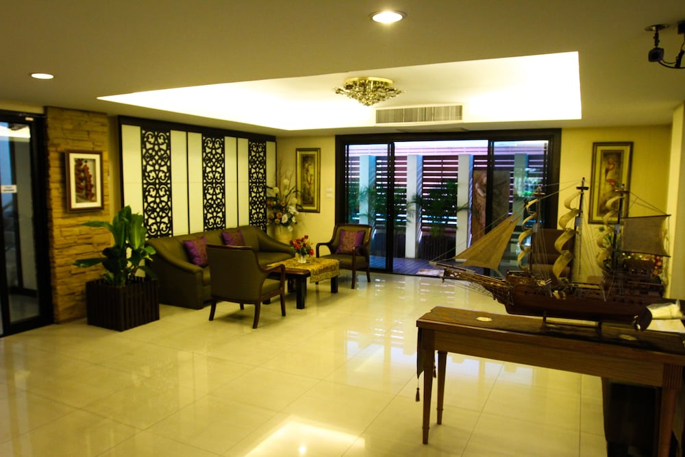 Unico Srinakarin Residence