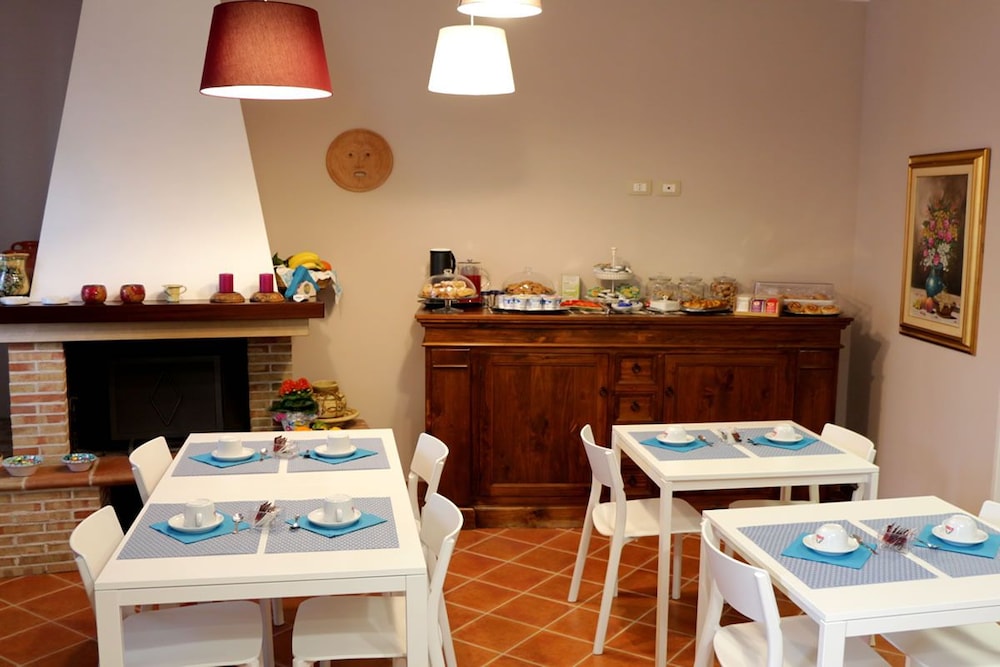 B&b Artemisia en Syracuse — dining