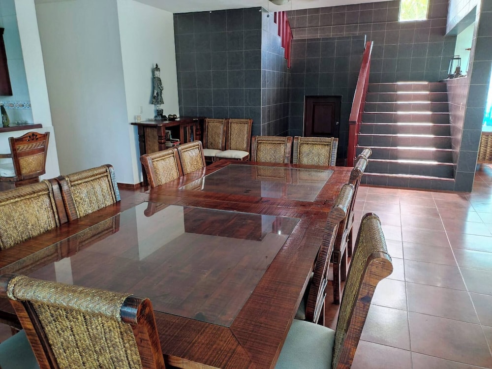 Natural Pool Villa Perfect for Families