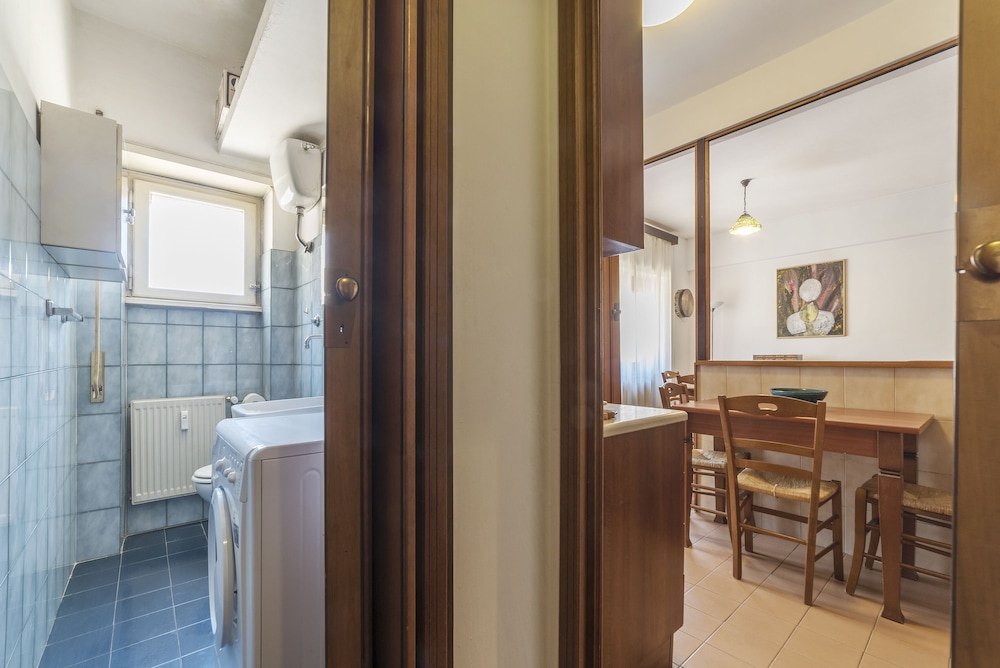 Portaportese Wooden Flat
