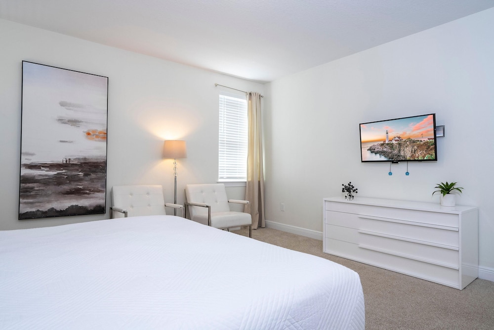 421 NP - Exquisite Retreat at Encore Resort