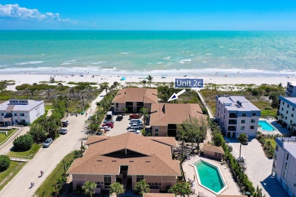Coquina Beach 2c 2 Bedroom Condo
