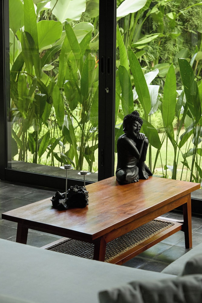 Villa Savaya Canggu Batu Bolong