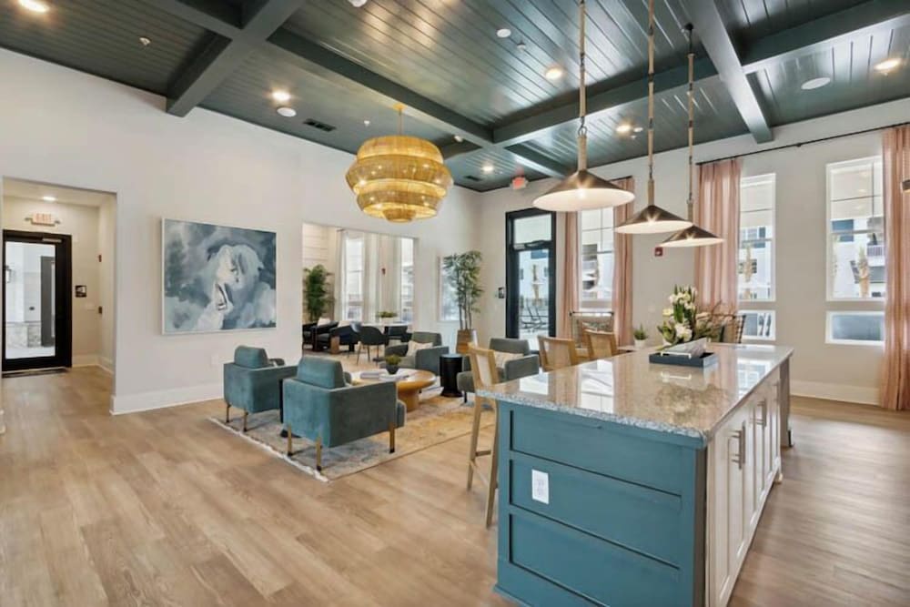 Luxurious Apartments - Pool Gym Bikes