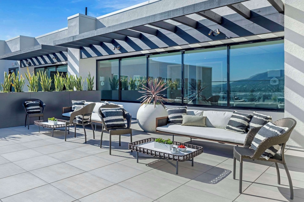 Burbank Vacations - Cambria Hotel Burbank Airport - Property Image 49