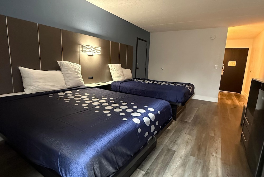 Coratel Inn and Suites La Crosse