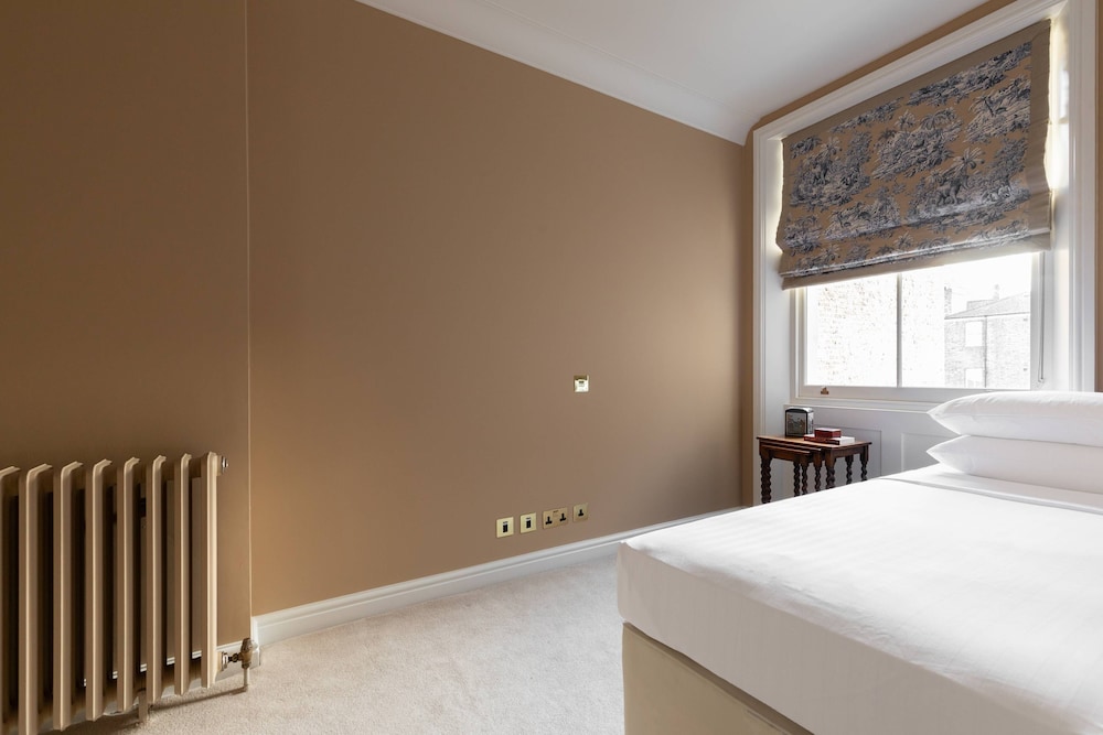 Earl's Court Square XI by Onefinestay